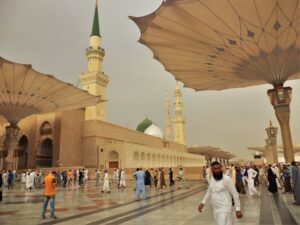 Umar Menangis, Nabi: Aku Bukan Raja