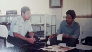 Wartawan berkonflik!