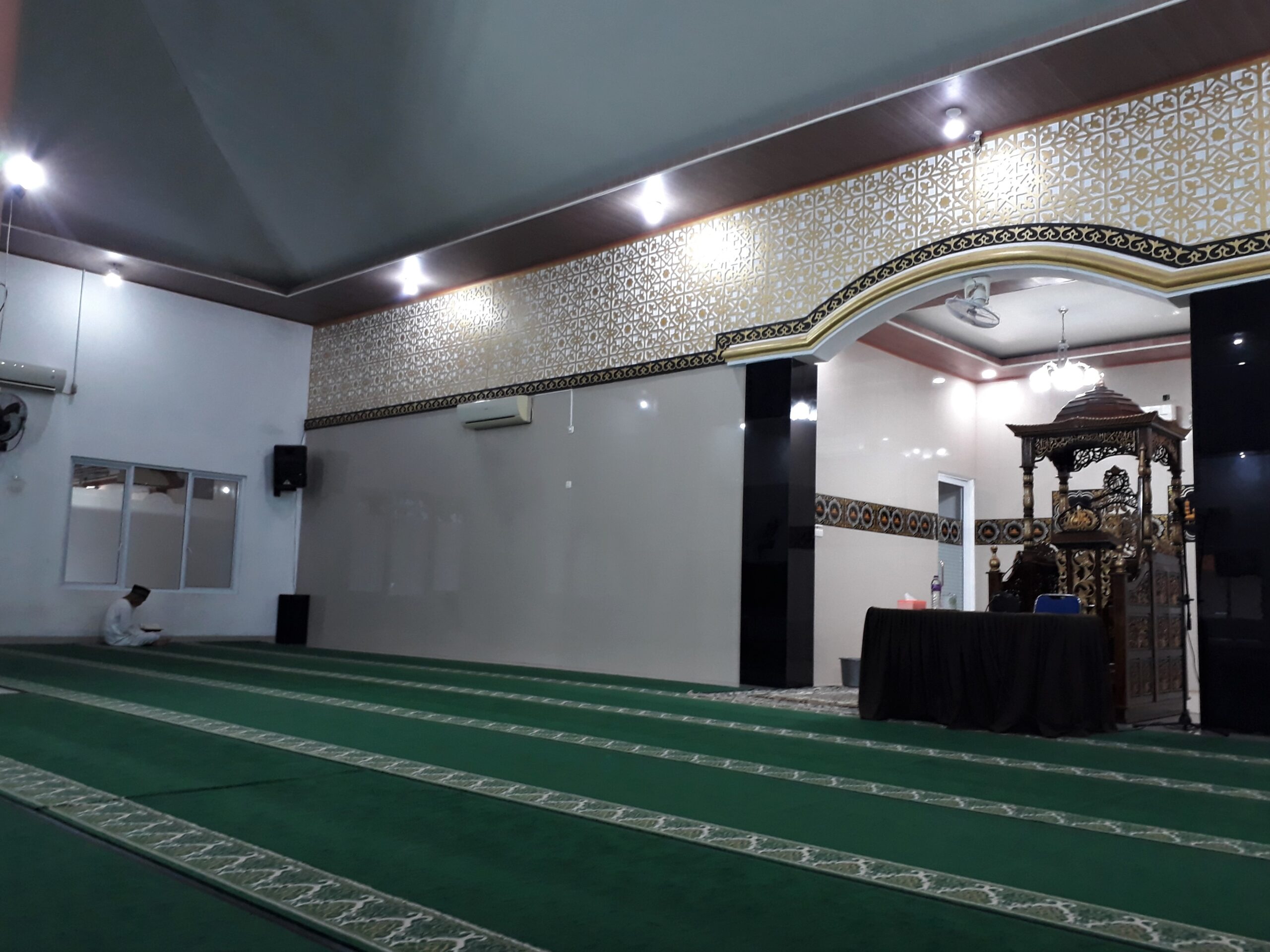 Masjid sepi