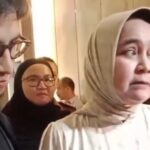 Riana Sari istri Arinal Djunaidi.