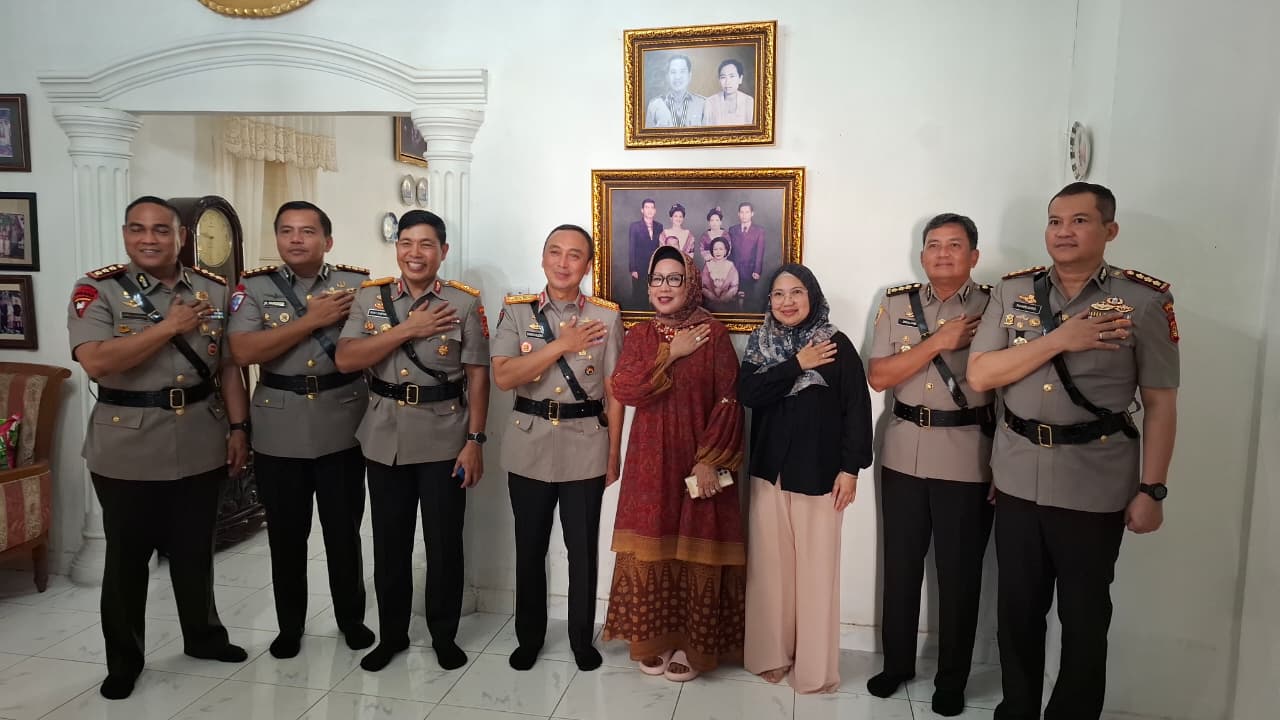 Rumah Agoestjik.